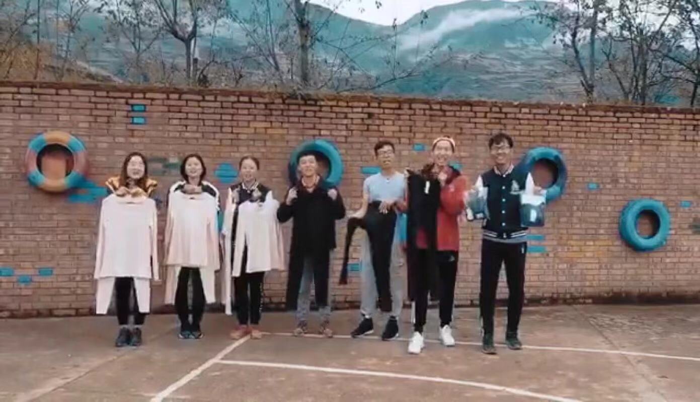 “有爱慕 才美丽”——爱慕集团旗下的爱美丽品牌为凉山支教老师捐赠保暖衣